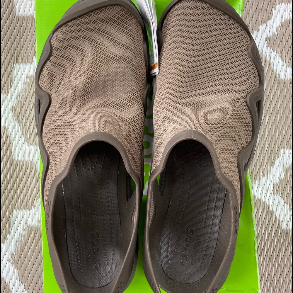 Mens crocs swiftwater sandals NWT size 13